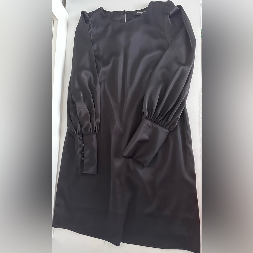 New beautiful satin mini dress, banana republic